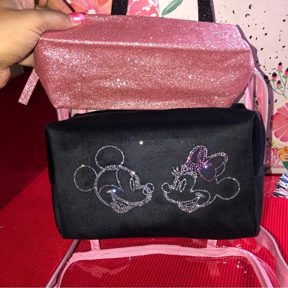 Disney three in one Minnie ,Mickey Mouse makeup cosmetic travel bag set. - Picture 10 of 15